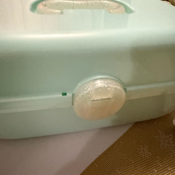 Multi-Color Bead Organizer Box - Picture 4 of 4